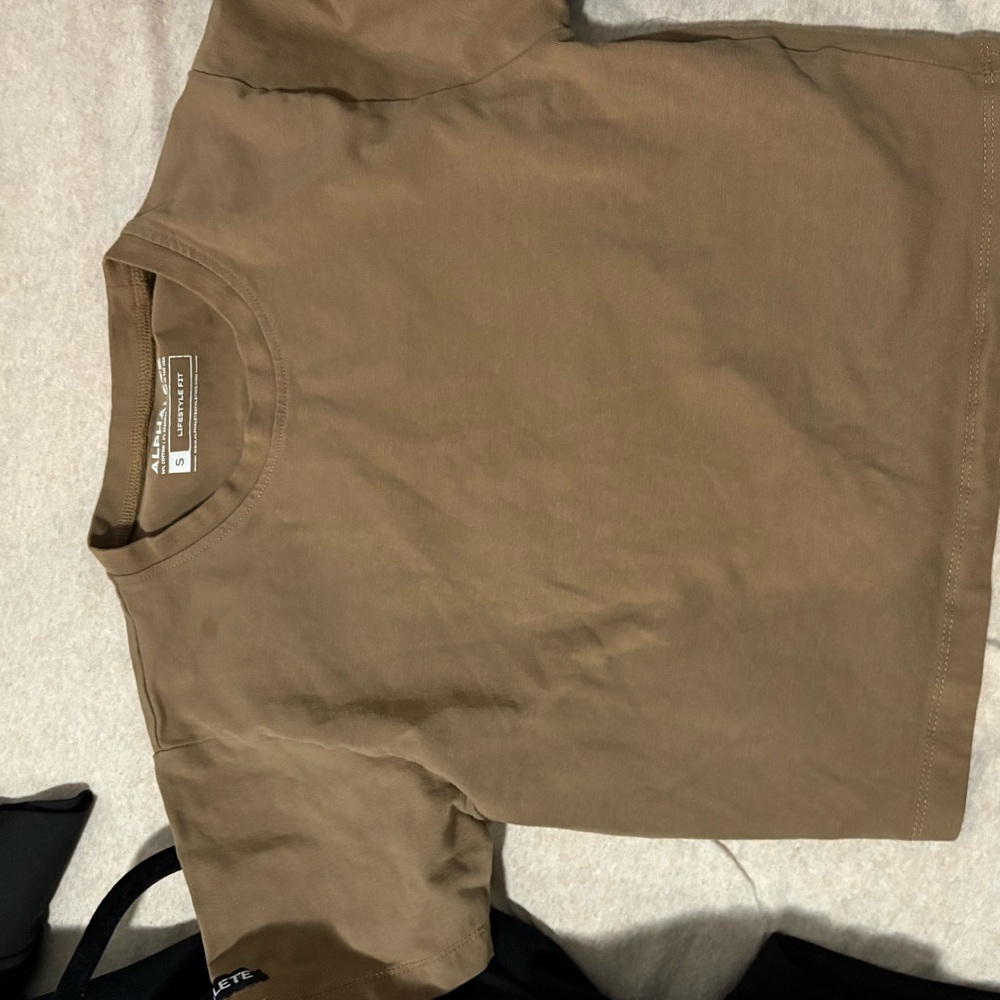 Alphalete Brown Short Sleeve crop